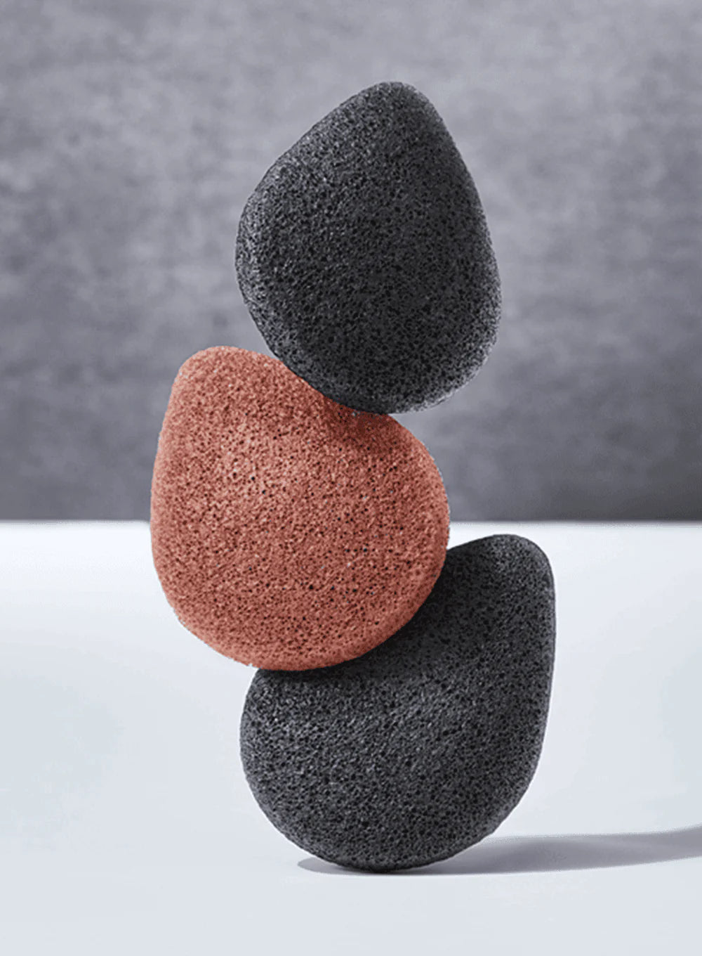 Purito Seoul Bamboo Charcoal Konjac Sponge