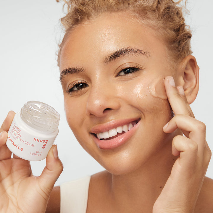 Innisfree Cherry Blossom Glow Jelly Cream 50ml